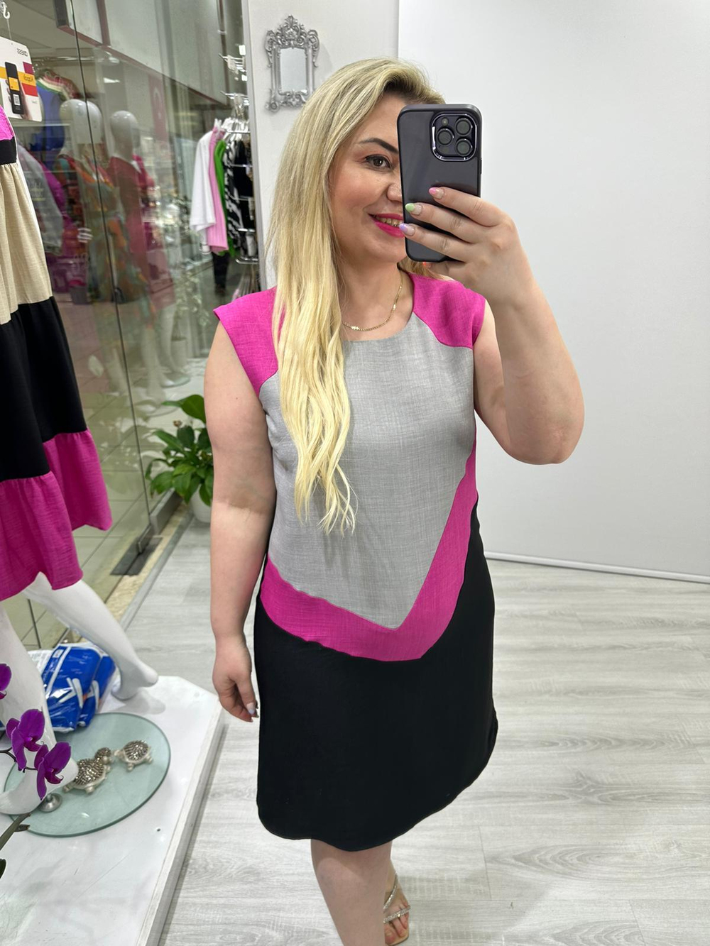 Siyah Gri Üçgen Garnili Kolsuz Keten Elbise 5980