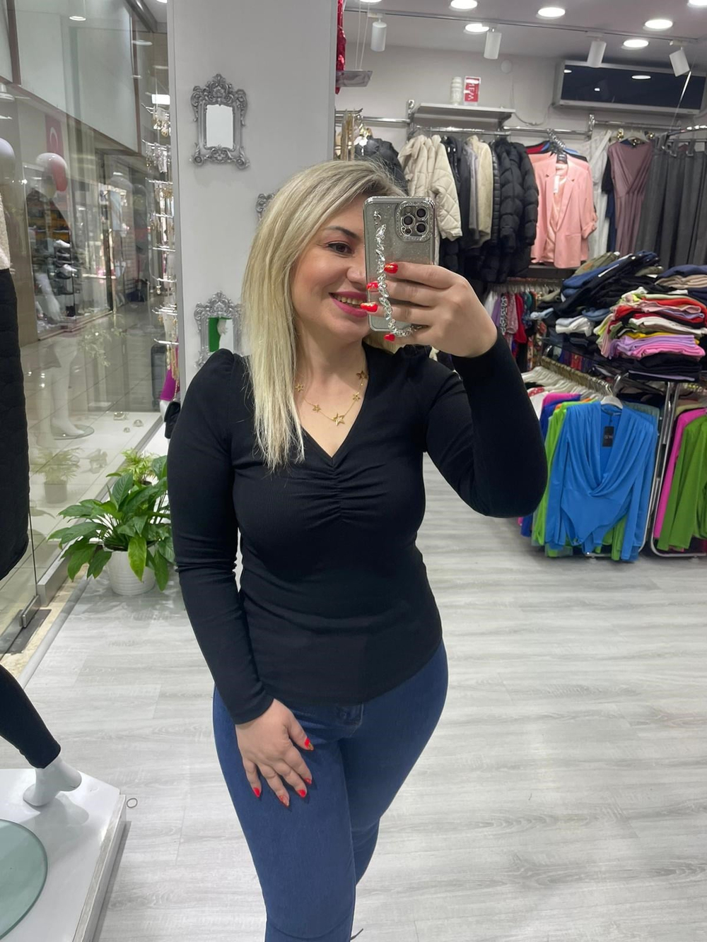 Siyah Kaşkorse V Yakalı Önü Büzgülü Bluz 