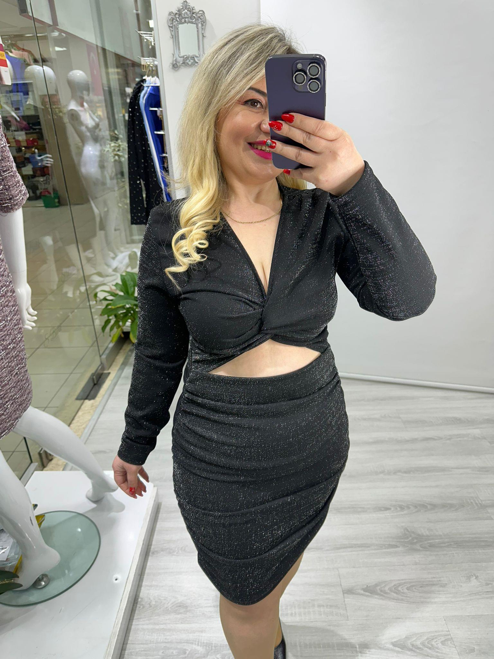 Siyah Parlak Burgulu Dekolteli Çelik Örme Simli Elbise bkt 282107