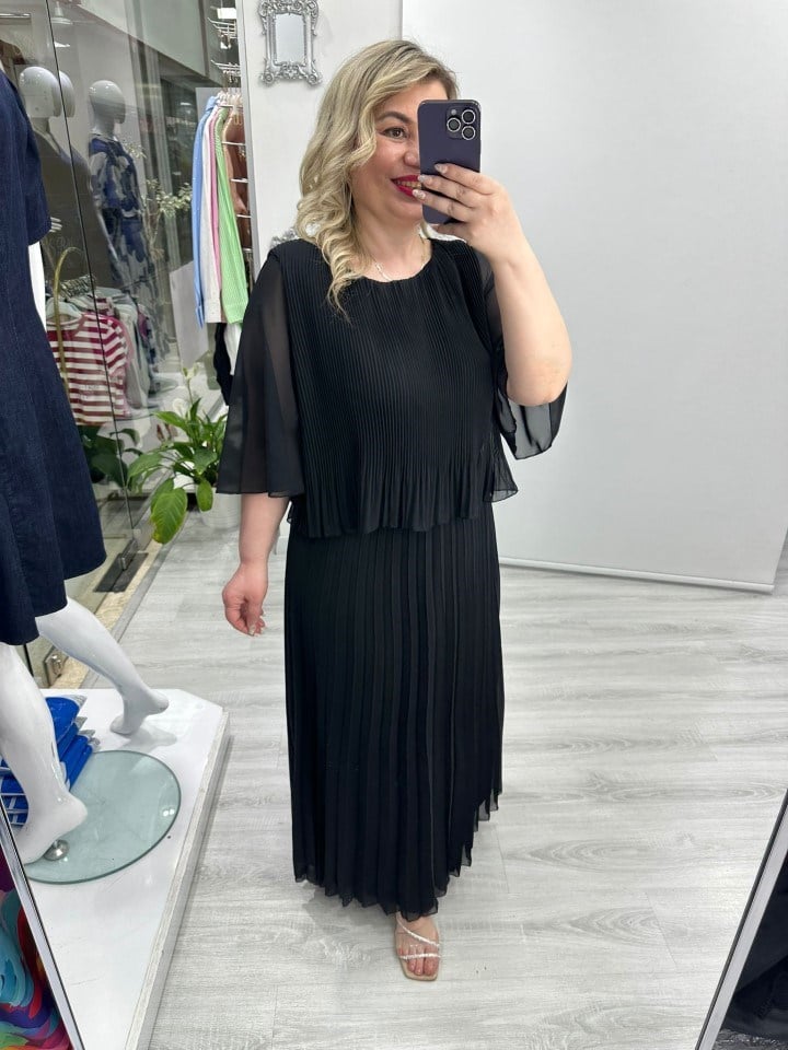 Siyah Premium Piliseli 2 Katlı Yarım Kollu Şifon Elbise stp 26y2749