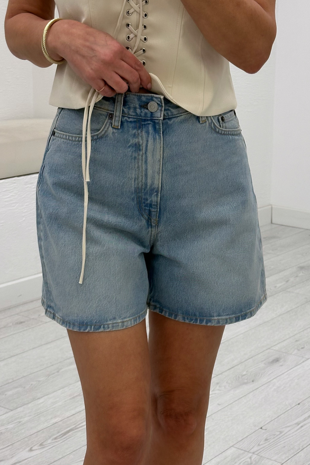 Açık Mavi Denim Şort 3823