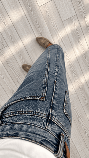 Mavi Dikiş Detaylı Jean 545