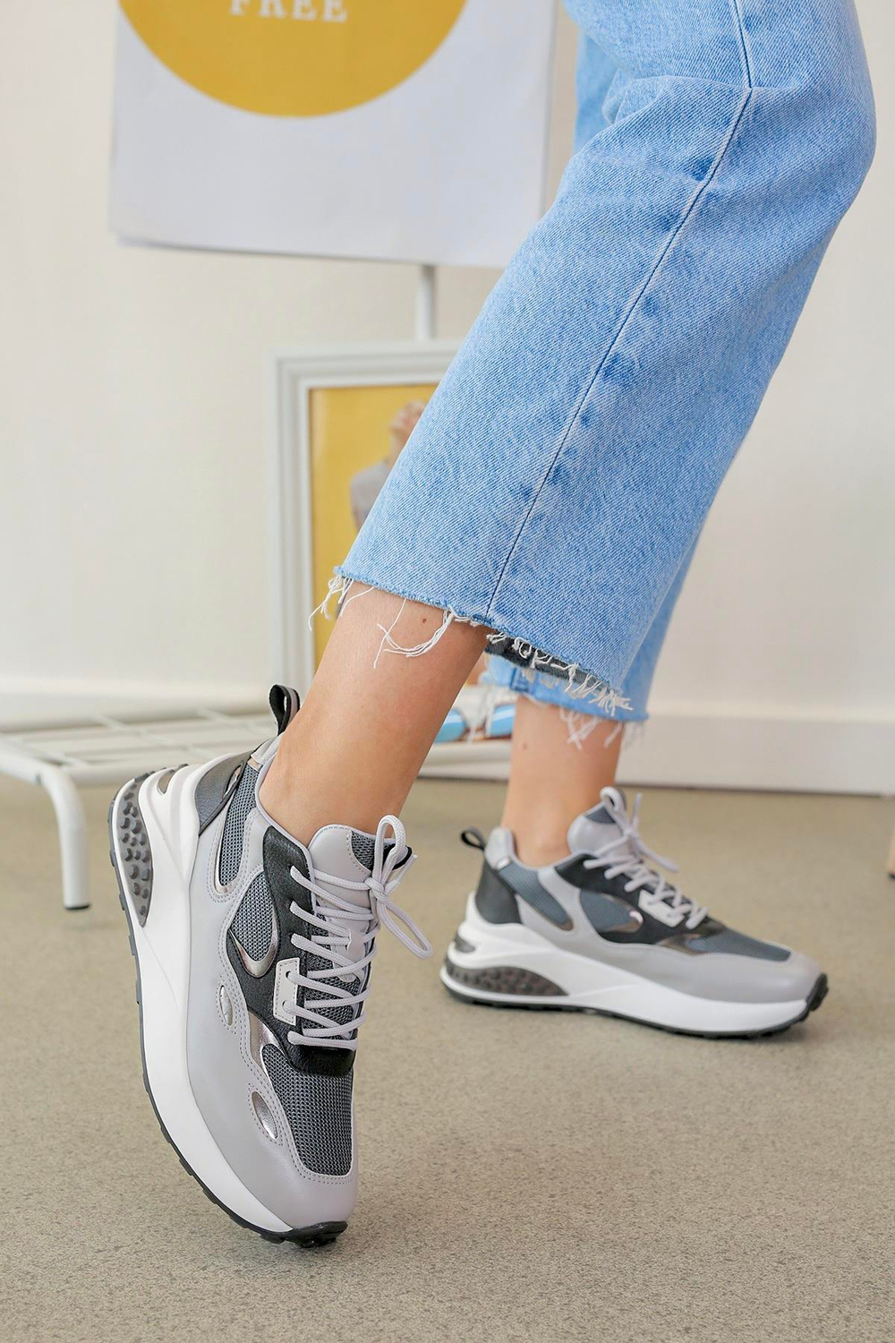 78157 MODEL YENİ SEZON SPOR AYAKKABI SNEAKERS GRI.SIY