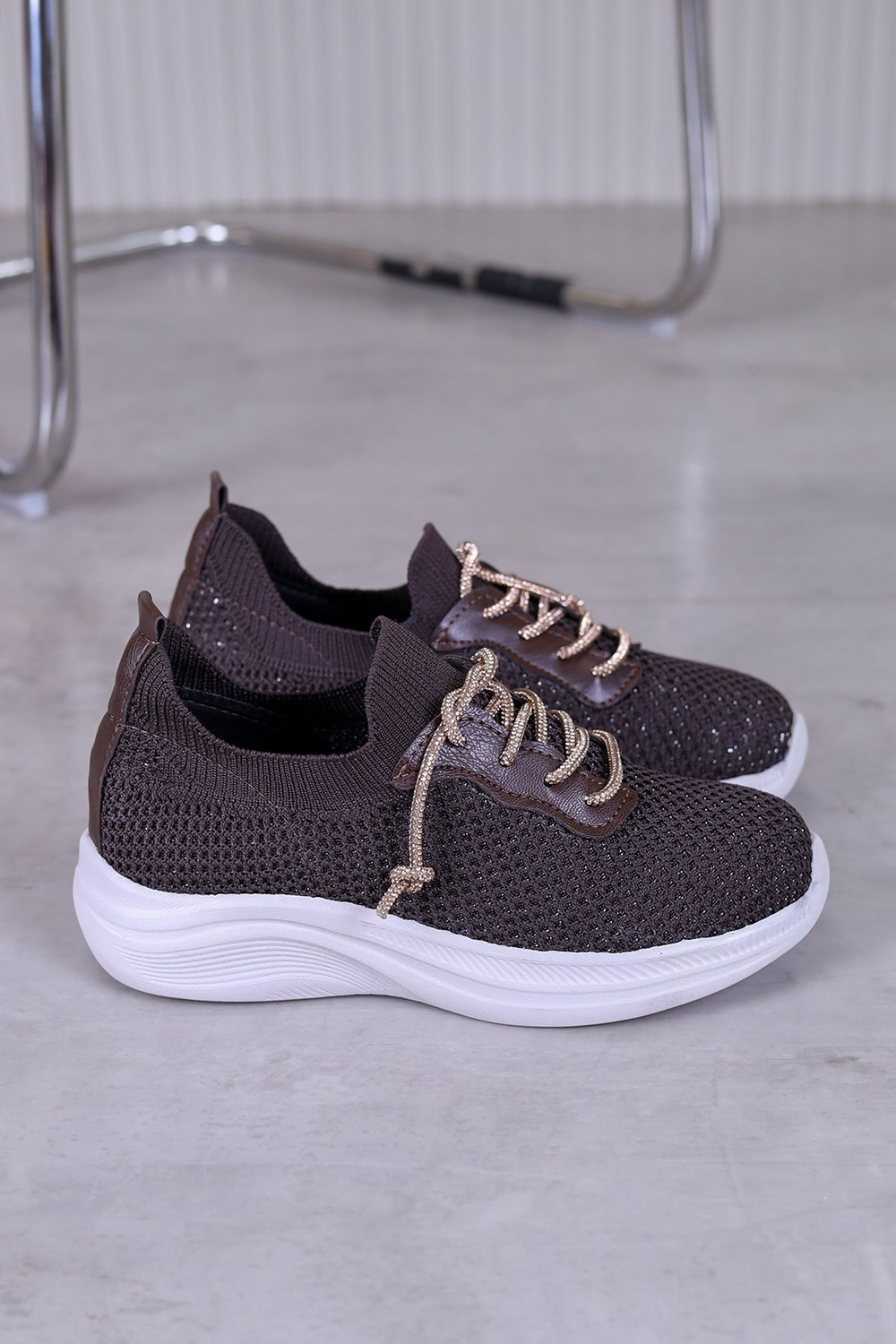 dv73 model taş detaylı 4 cm tabanlı spor ayakkabı KAHVE