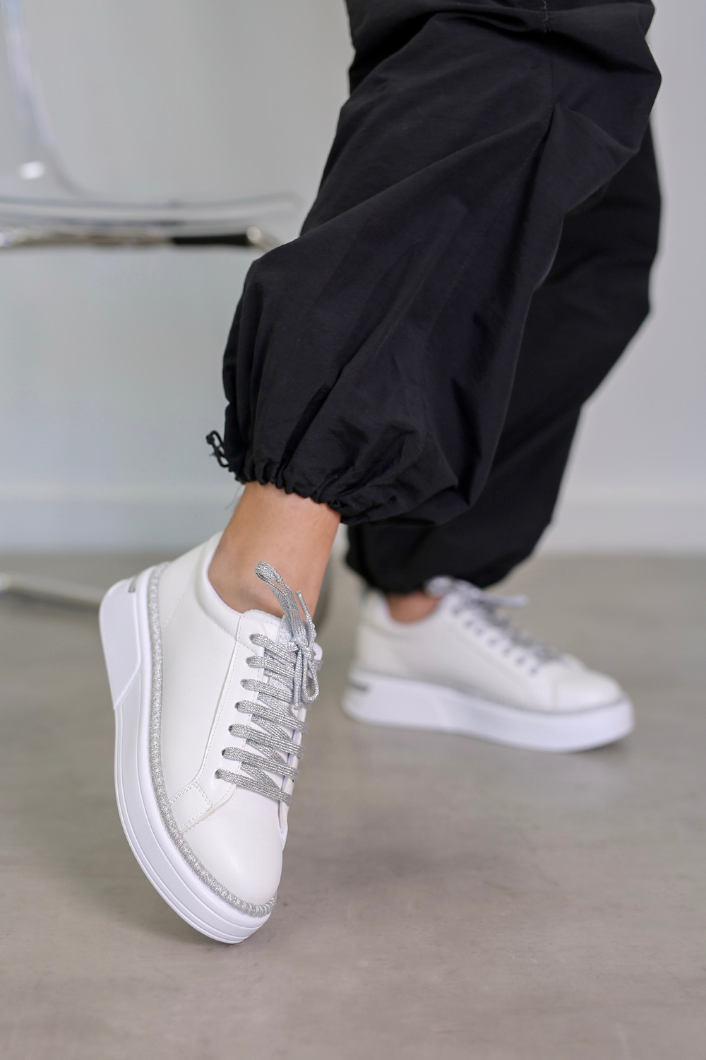 IZ237 MODEL 4 CM TABANLI SİM DETAYLI YENİ SEZON SPOR AYAKAKBI BEY.GUMUS