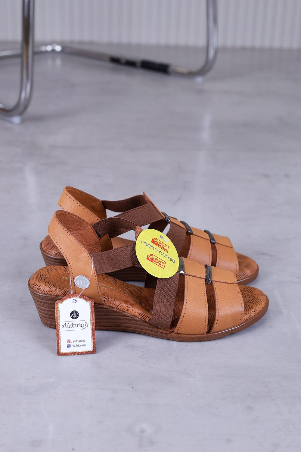 m2860 model mammamia marka 3 cmdolgu topuklu yeni sezon orjinal deri sandalet TABA