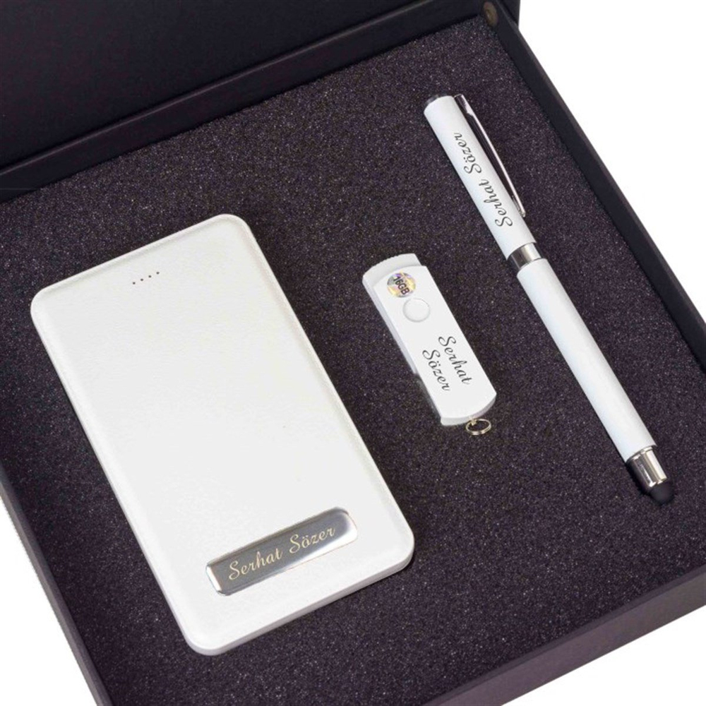 İsme Özel 5000 Mah. Powerbank 16 Gb Usb ve Kalem Seti