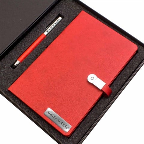 İsme Özel Usb'li Defter ve Lüx Roller Kalem Seti Tasarım Kutulu