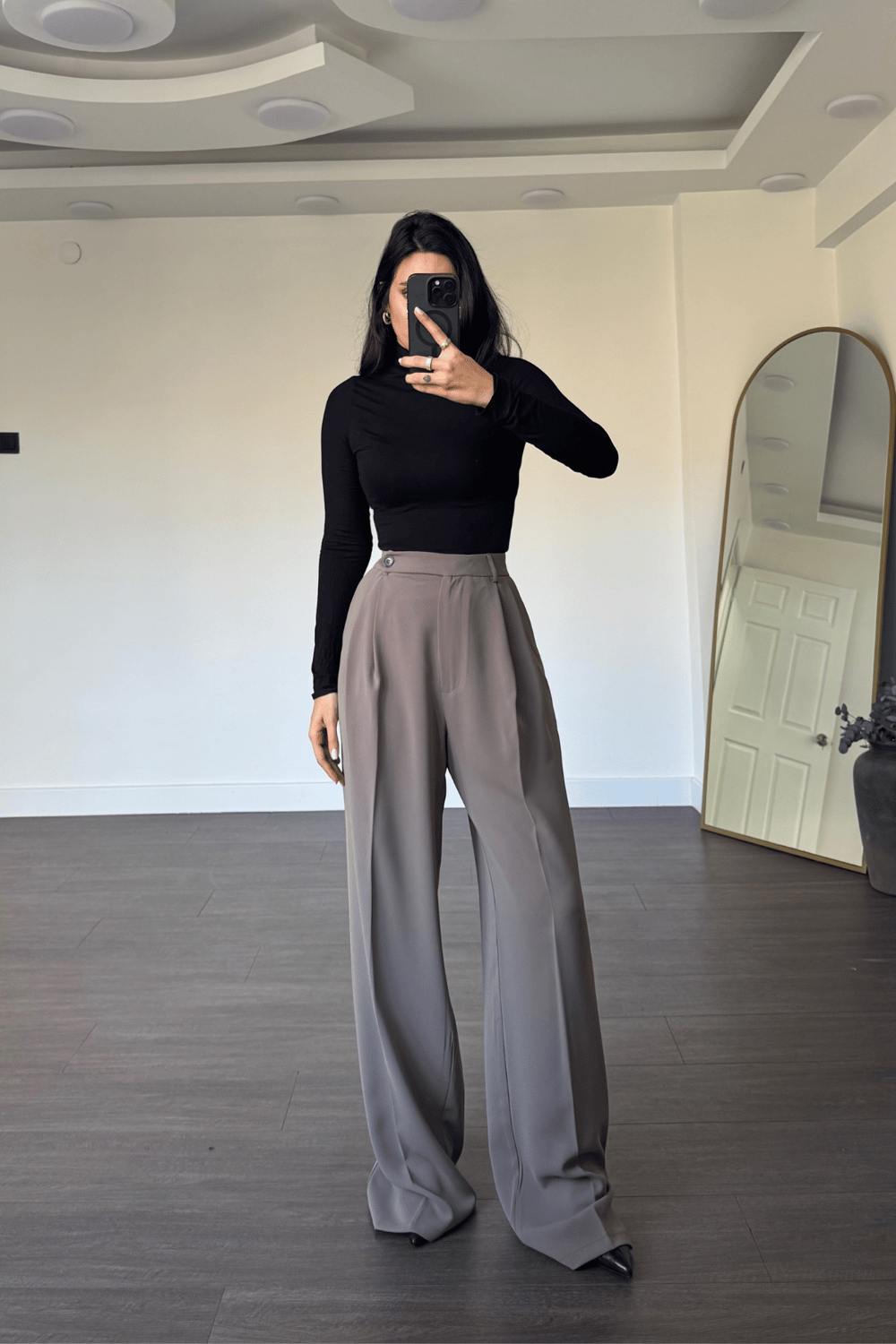Bel Detaylı Pileli Pantolon-Vizon