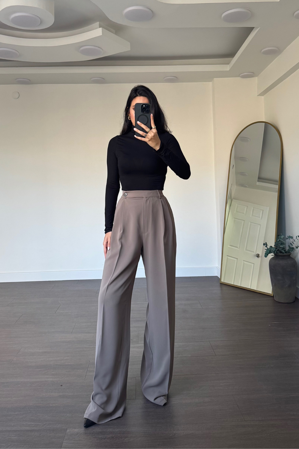 Bel Detaylı Pileli Pantolon-Vizon