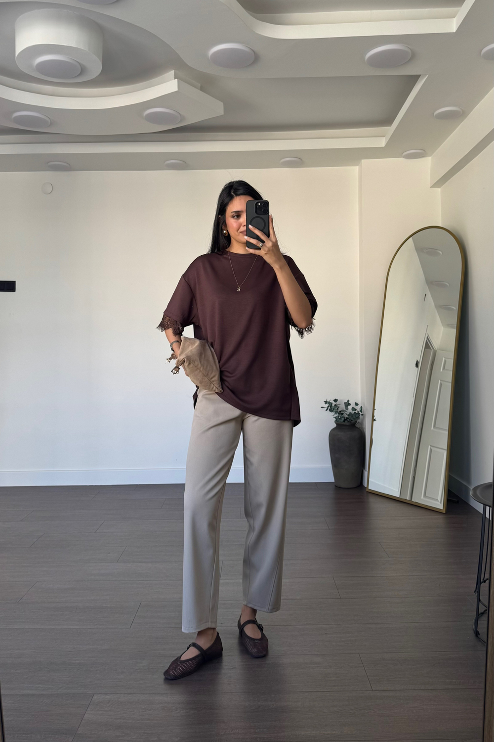 Dantel Detaylı Tişört-Kahve