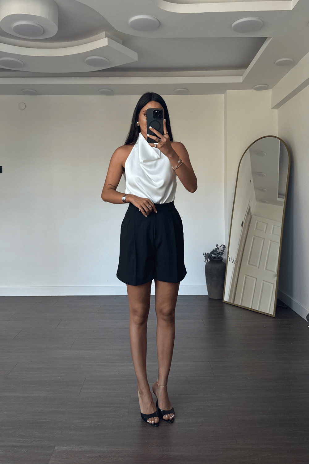 Degaje Yaka Saten Bluz-Beyaz
