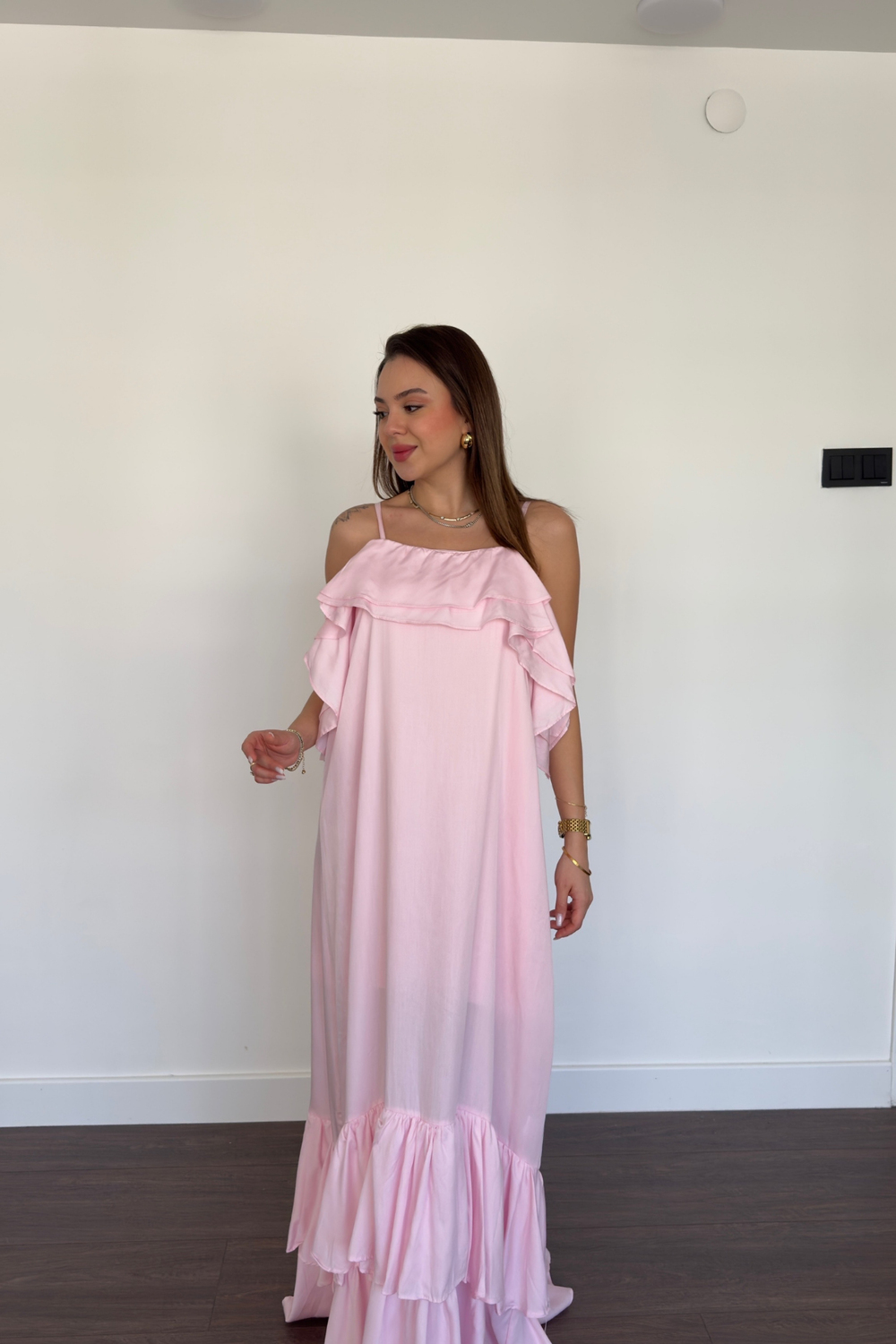 Fırfır Detaylı Askılı Elbise-Pembe