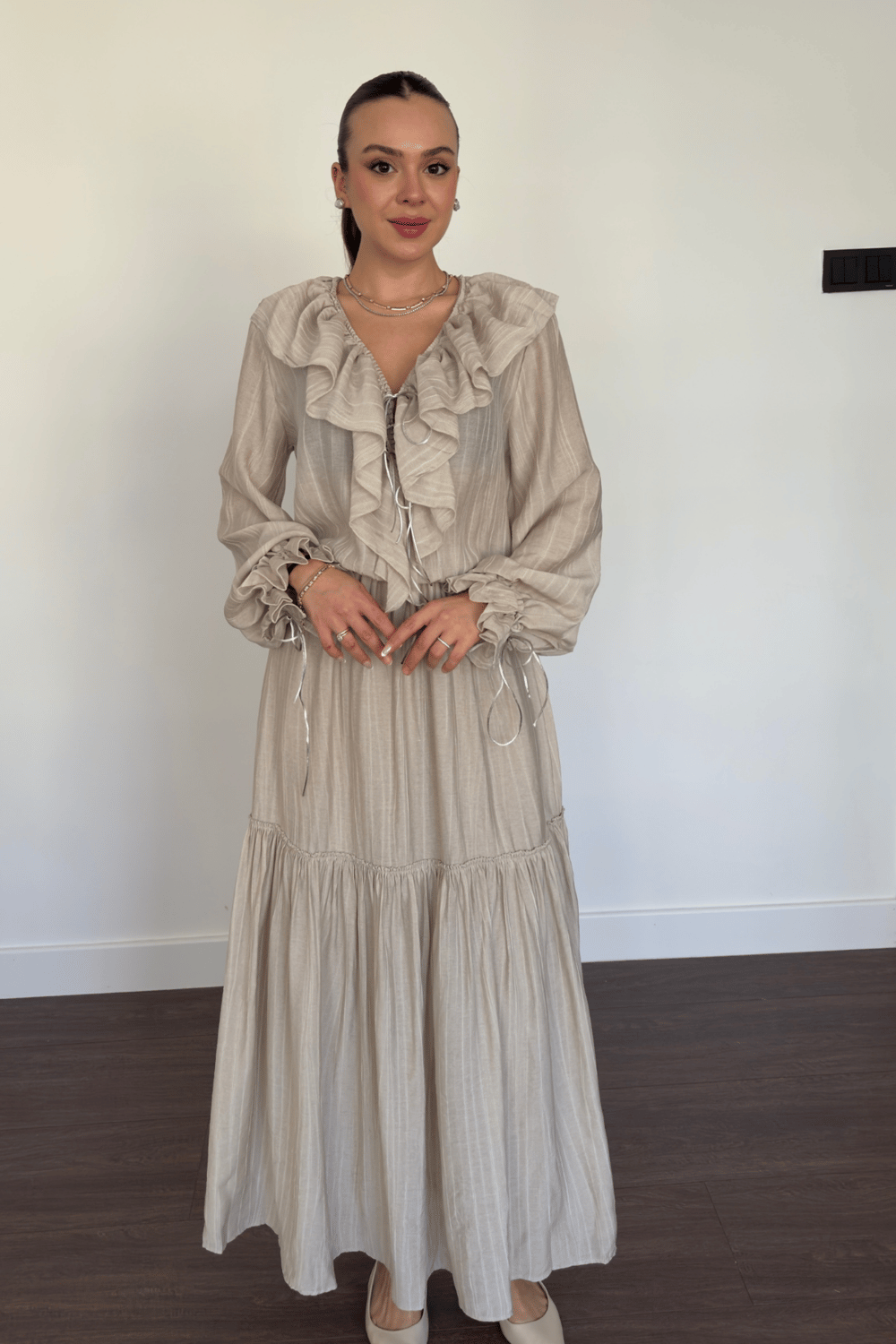 Fırfır Detaylı  Taş Maxi Elbise