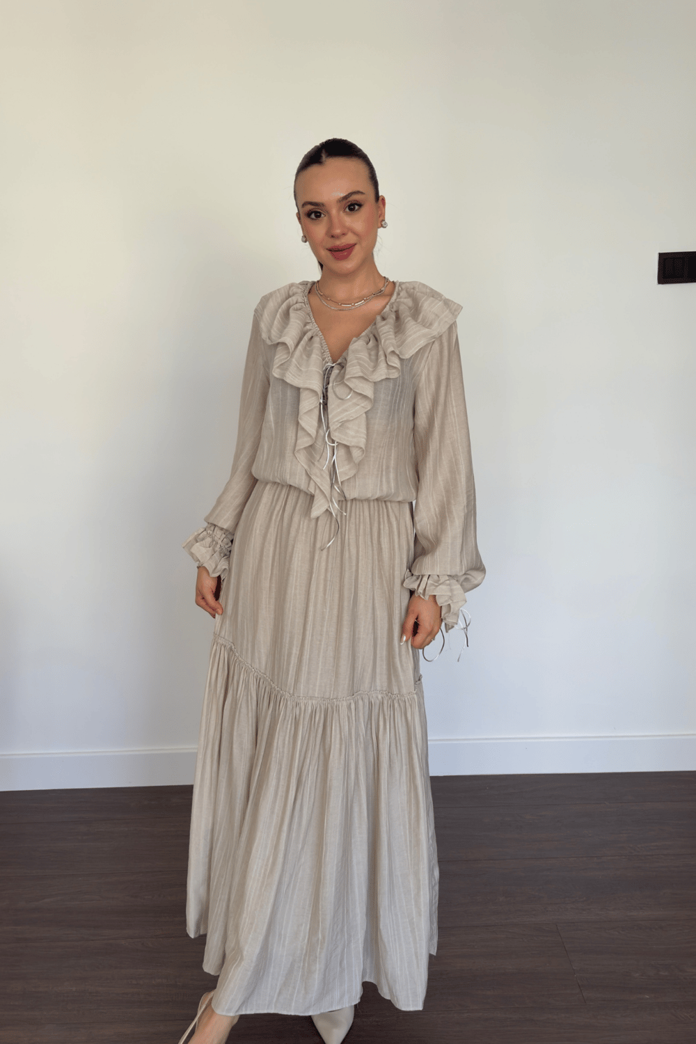 Fırfır Detaylı  Taş Maxi Elbise