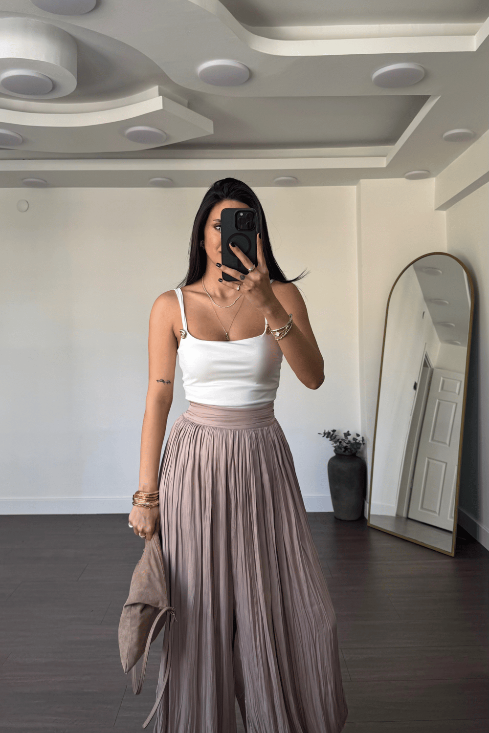 Gold Aksesuar Detaylı Bodysuit-Ekru