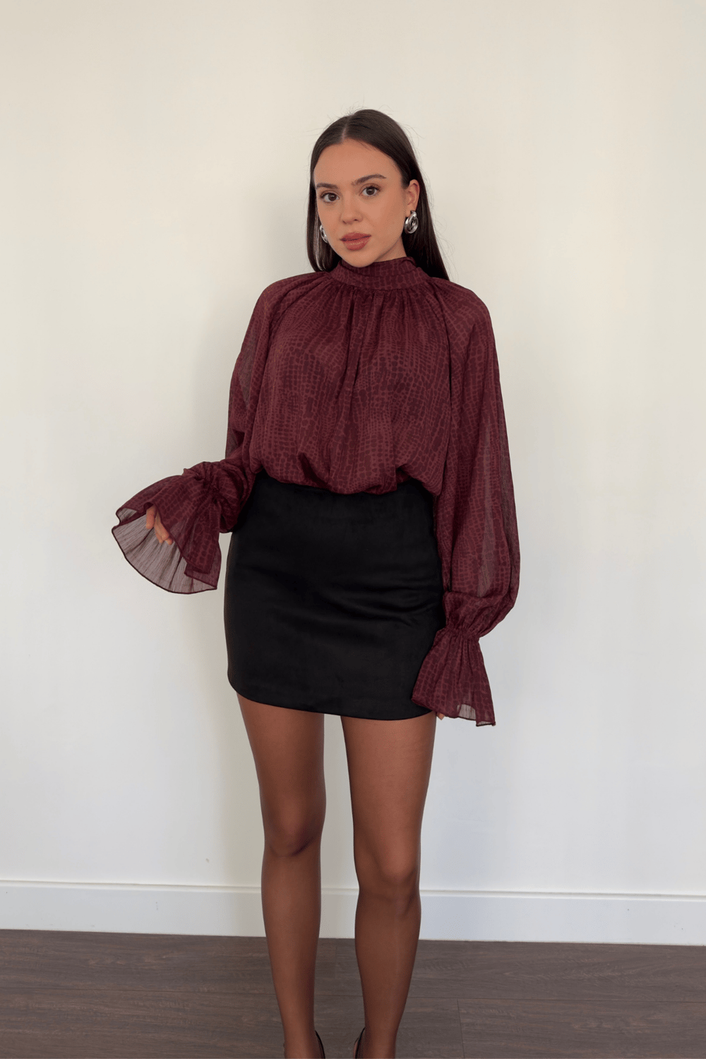 Kolları Fırfır Detaylı Transparan Bluz-Bordo
