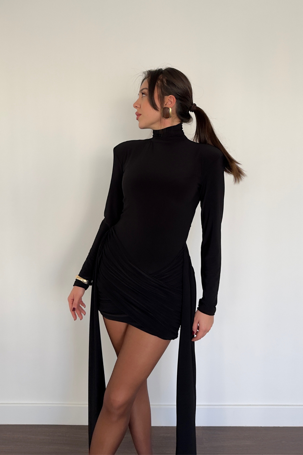 Kuyruklu Mini Elbise-Siyah