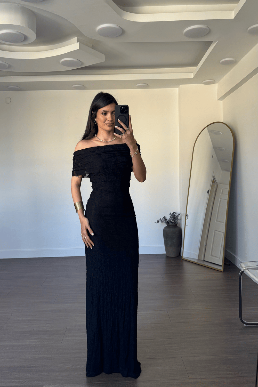 Madonna Yaka Dantel Maxi Elbise-Siyah