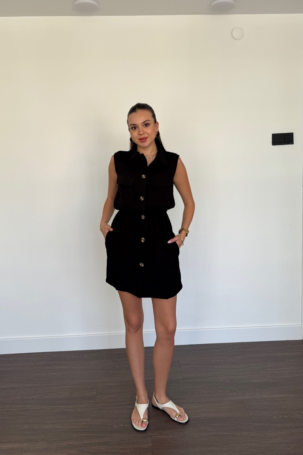 Marka Model Çift Cepli Elbise-Siyah