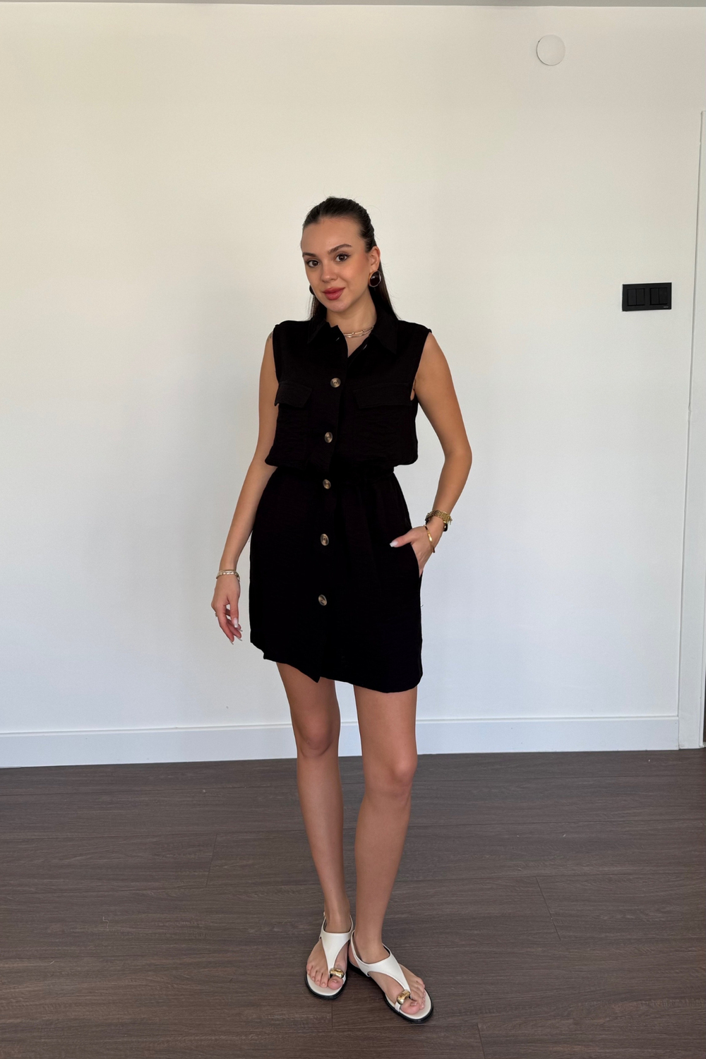 Marka Model Çift Cepli Elbise-Siyah