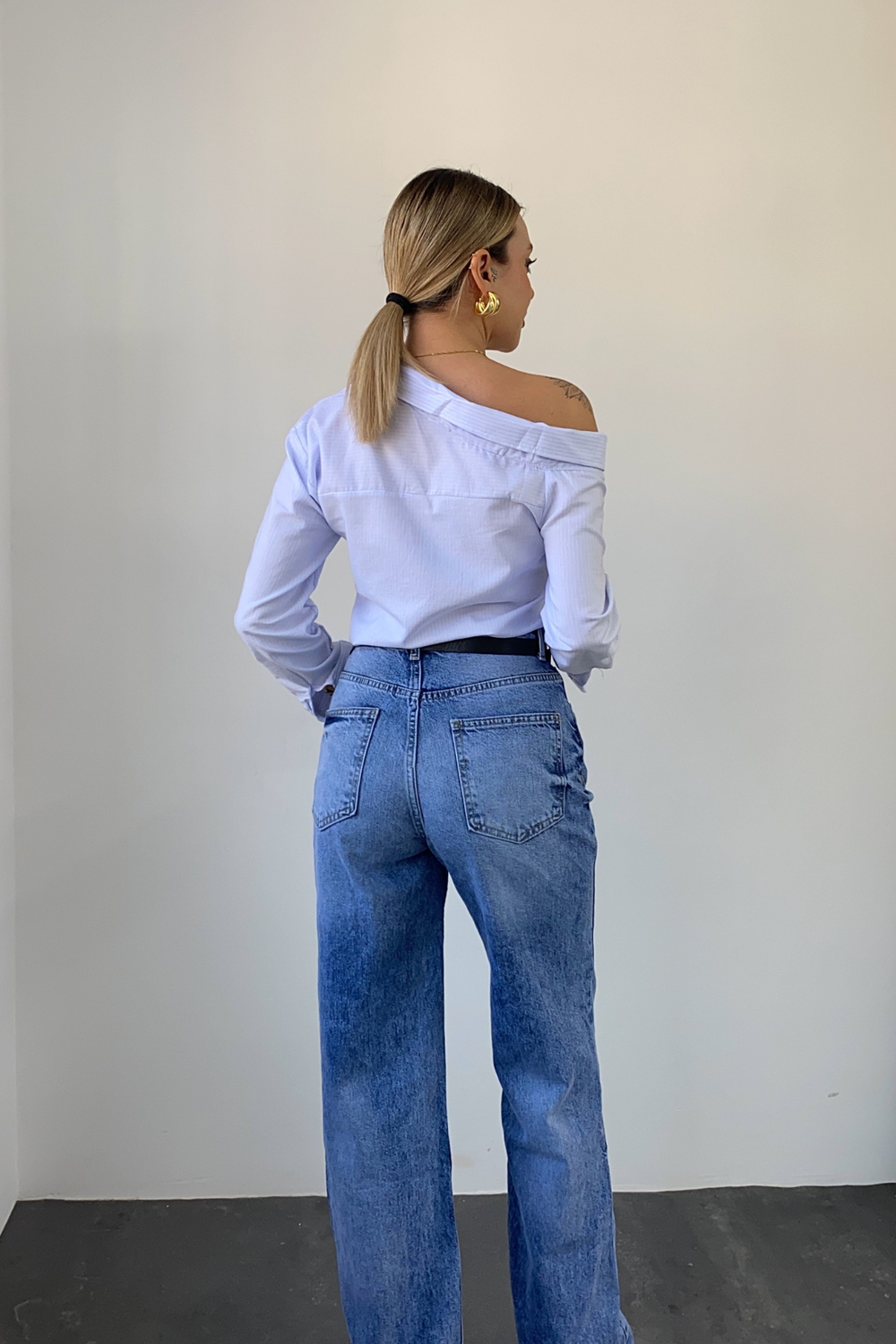 Mavi Yıkamalı Straight Jean