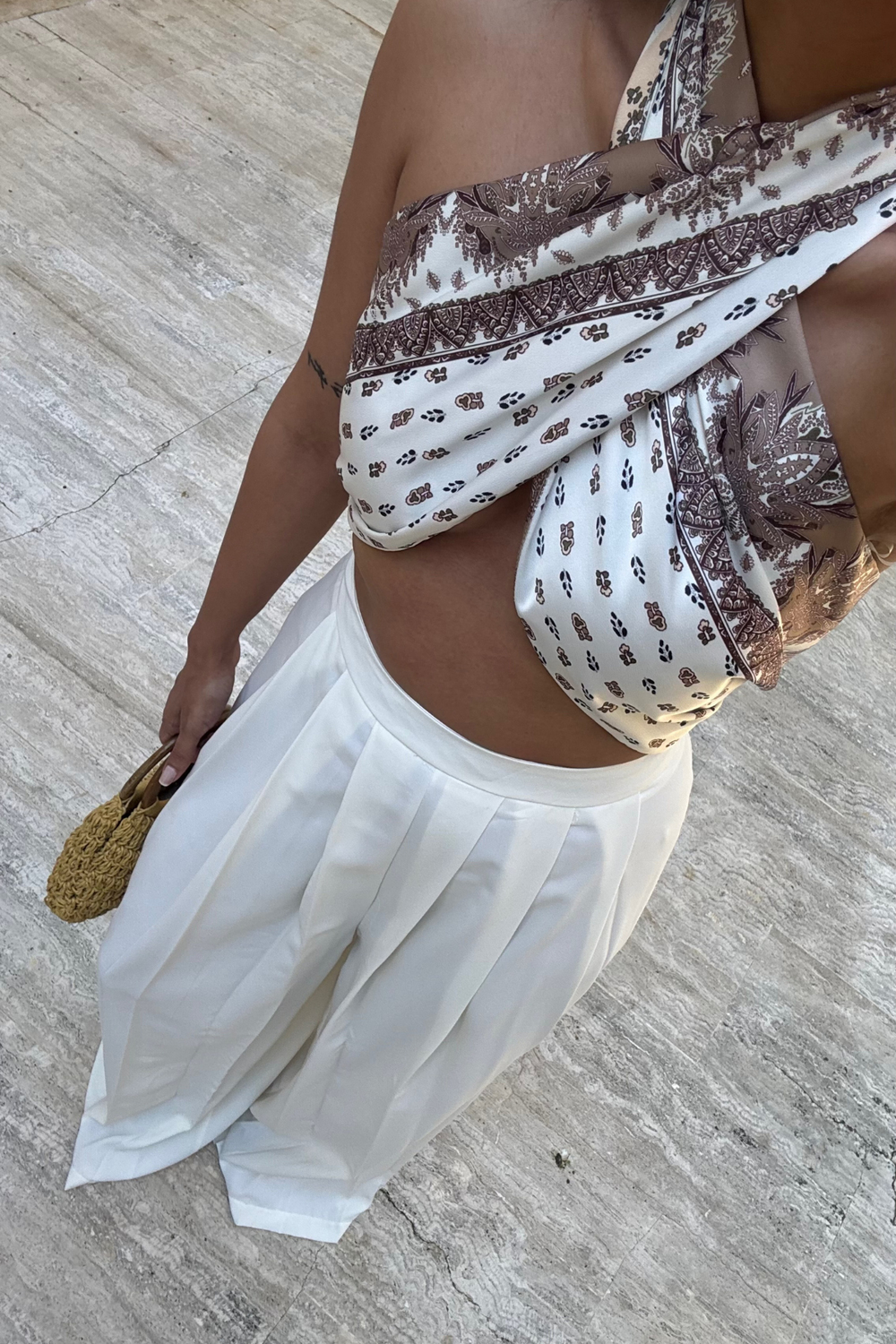 Saten Desenli Crop Bluz-Bej