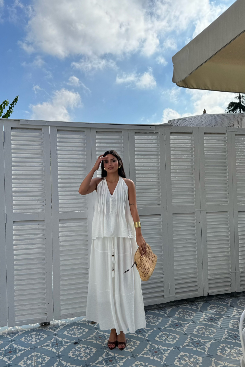 Sırt Dekolteli Takım-Beyaz