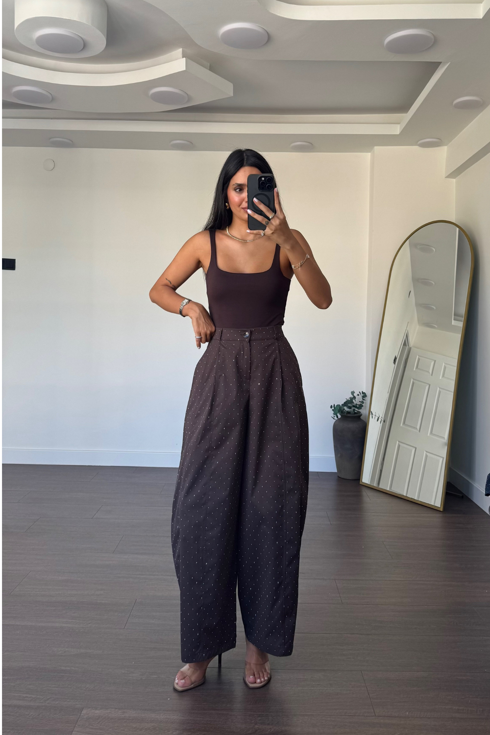 Taş Detaylı Pantolon-Kahve