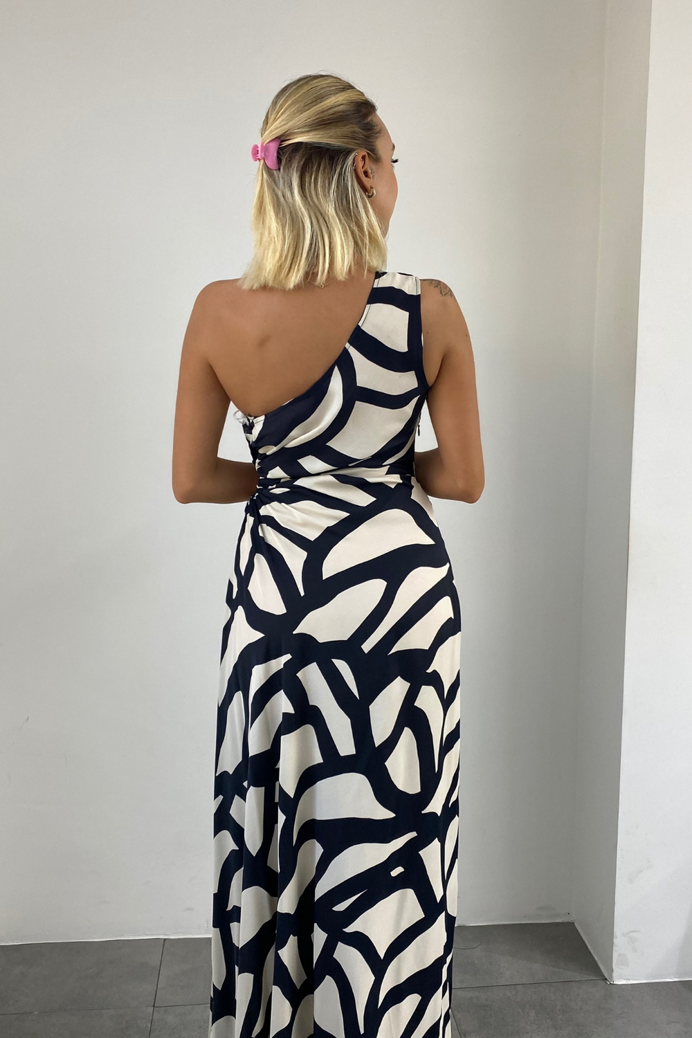 Tek Omuz Bel Dekolteli Desenli Elbise