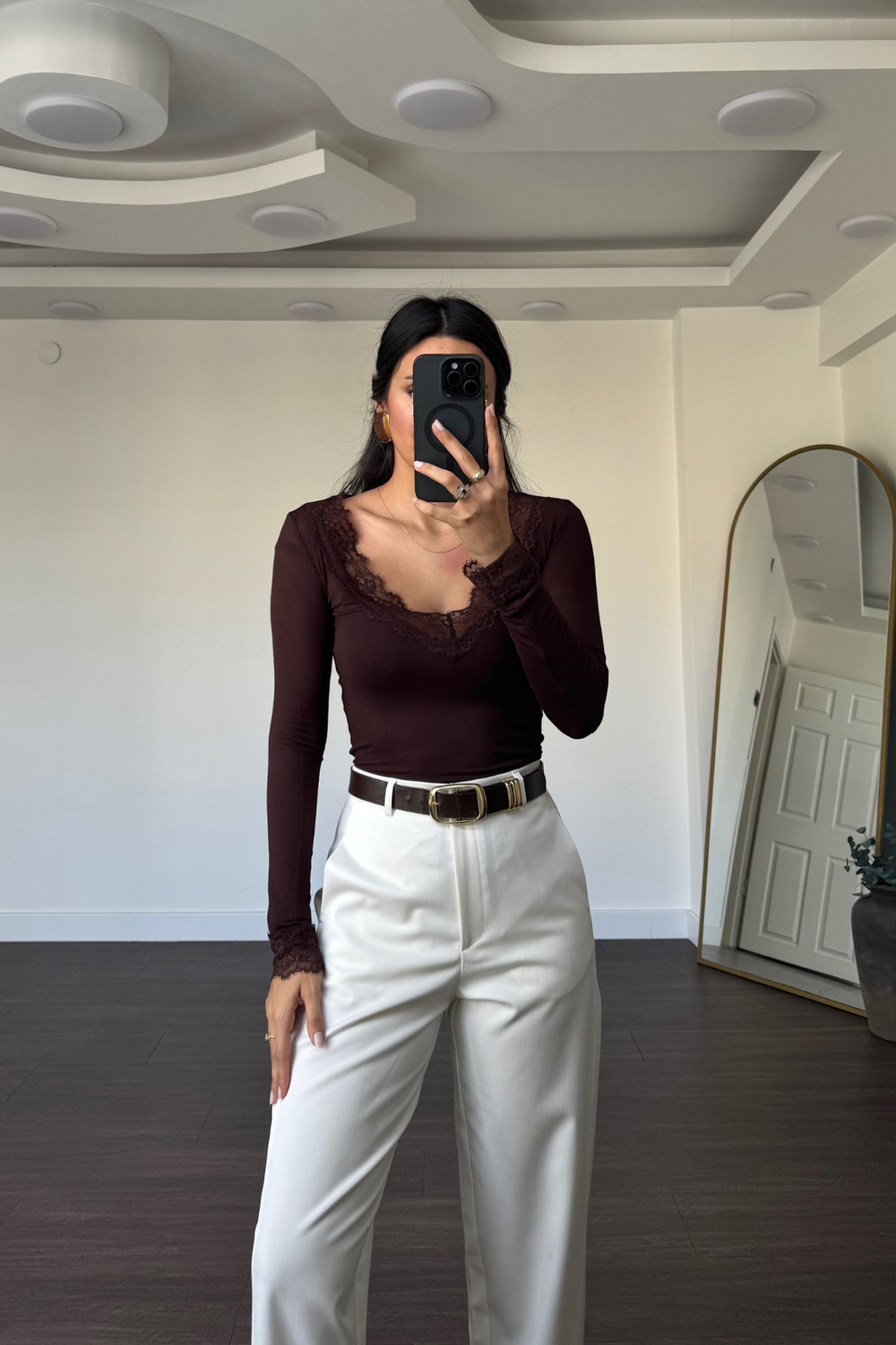 Yakası Dantel Detay Bluz-Kahve