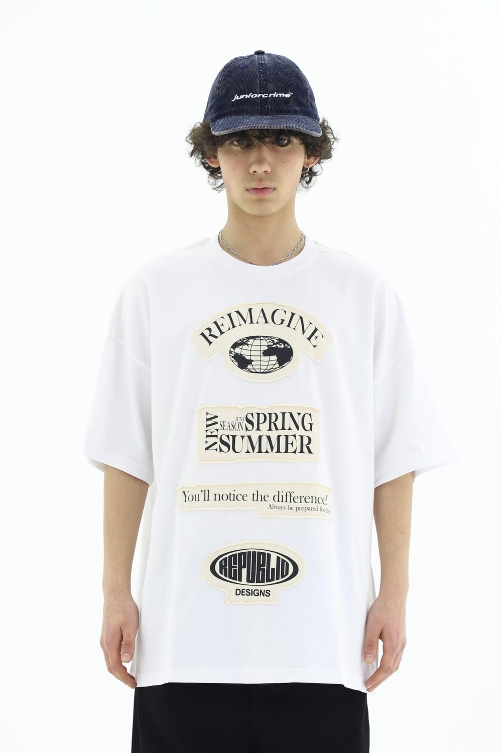 Reimagine Patch Detay Beyaz Oversize Tshirt