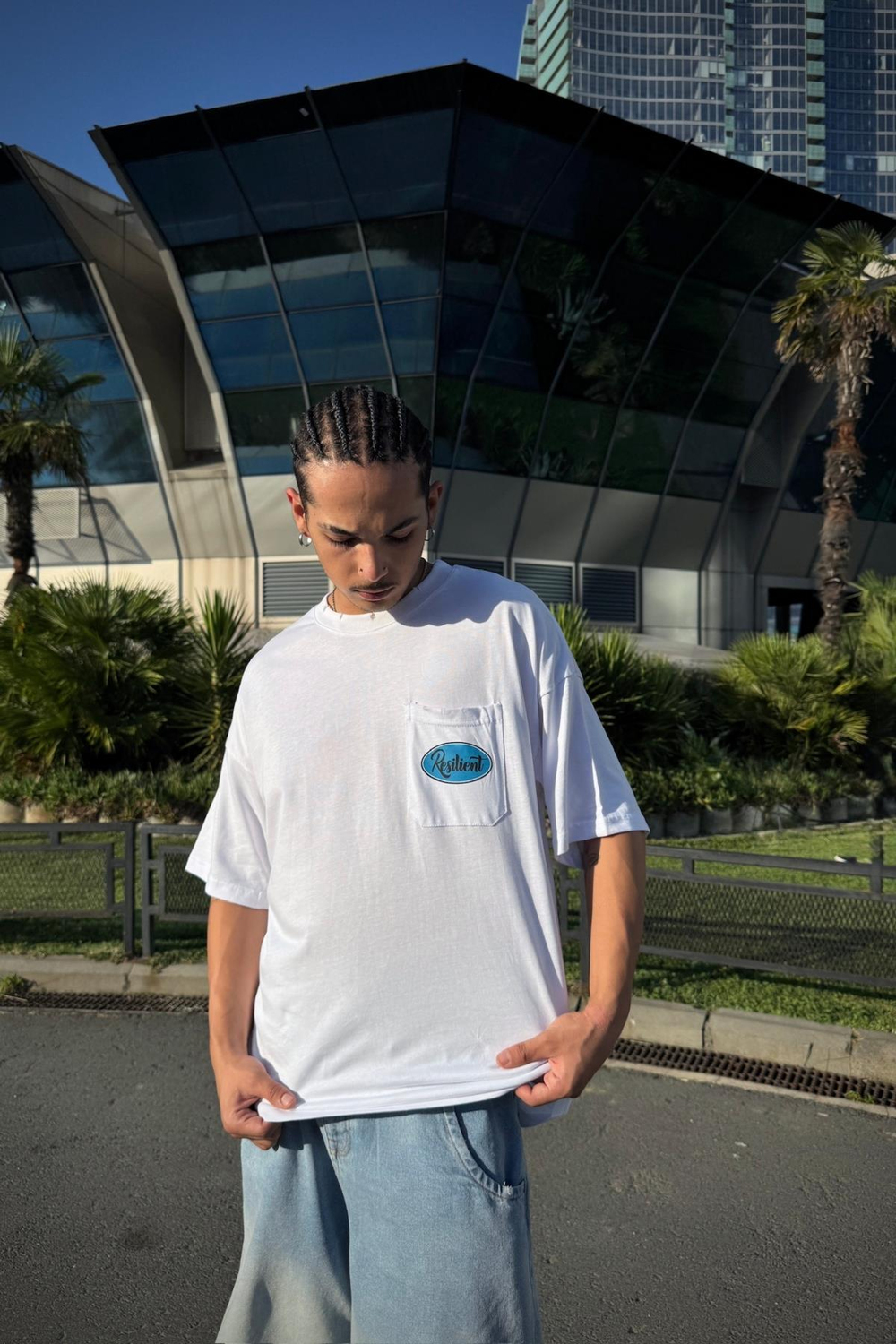 Resilient Baskılı Cep Detay Beyaz Oversize Tshirt JC01