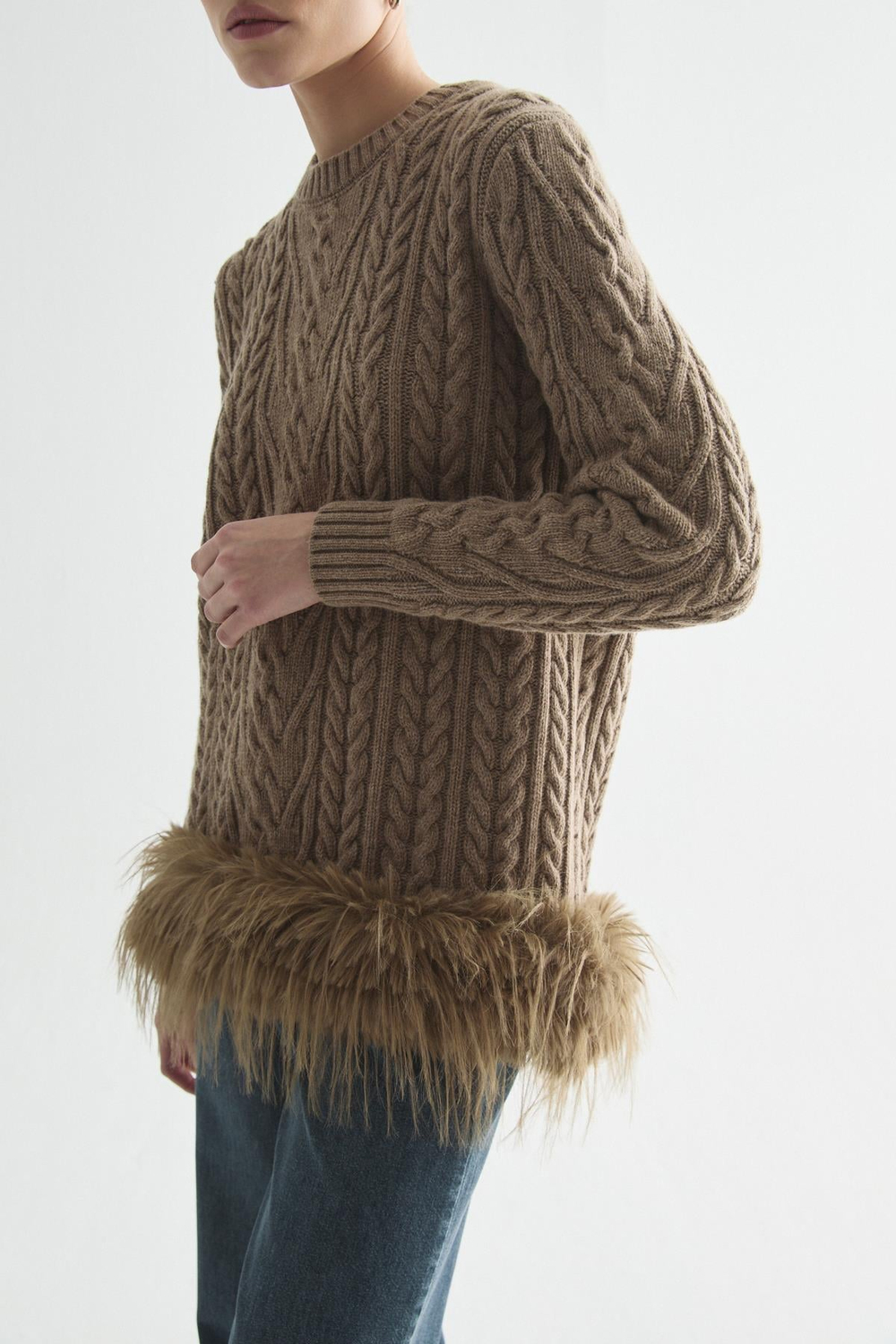 GLOWY FEATHER TRİKO KAZAK VİZON