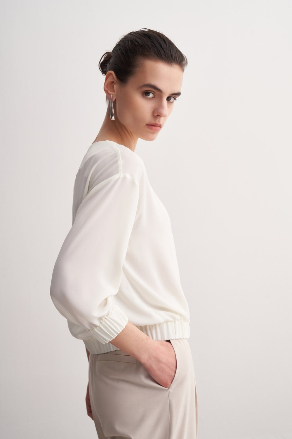BLOUSE