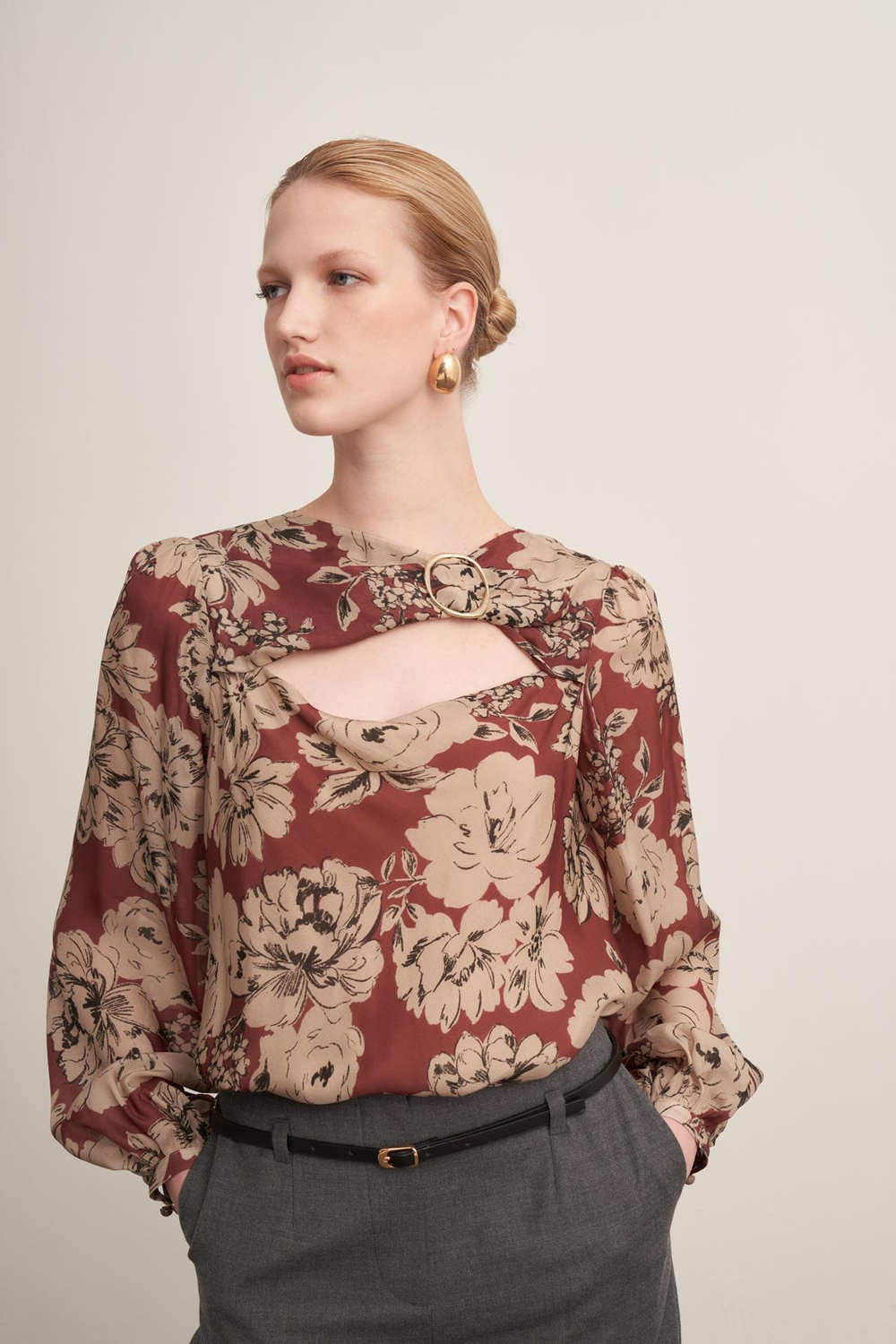BLOUSE