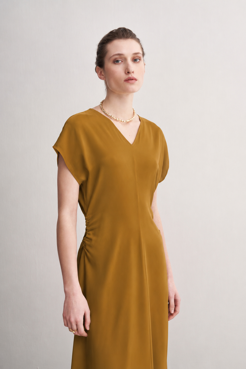 Drape Detaylı Hardal Midi Elbise