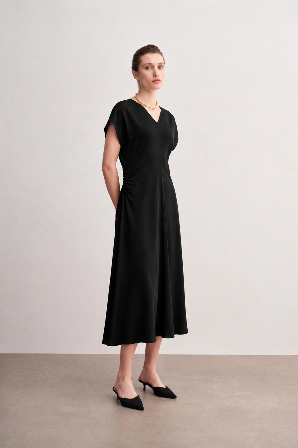 DRESS