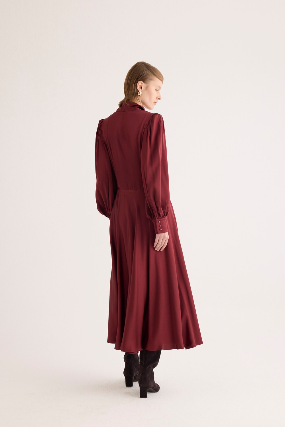 DRESS