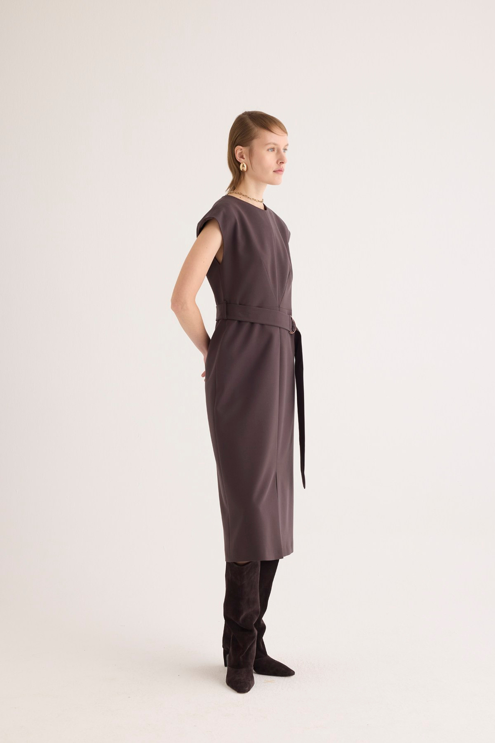 DRESS