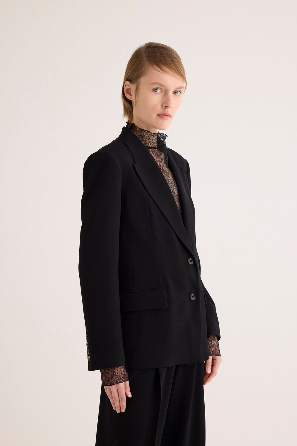 Klasik Yaka İki Düğmeli  Blazer  Ceket