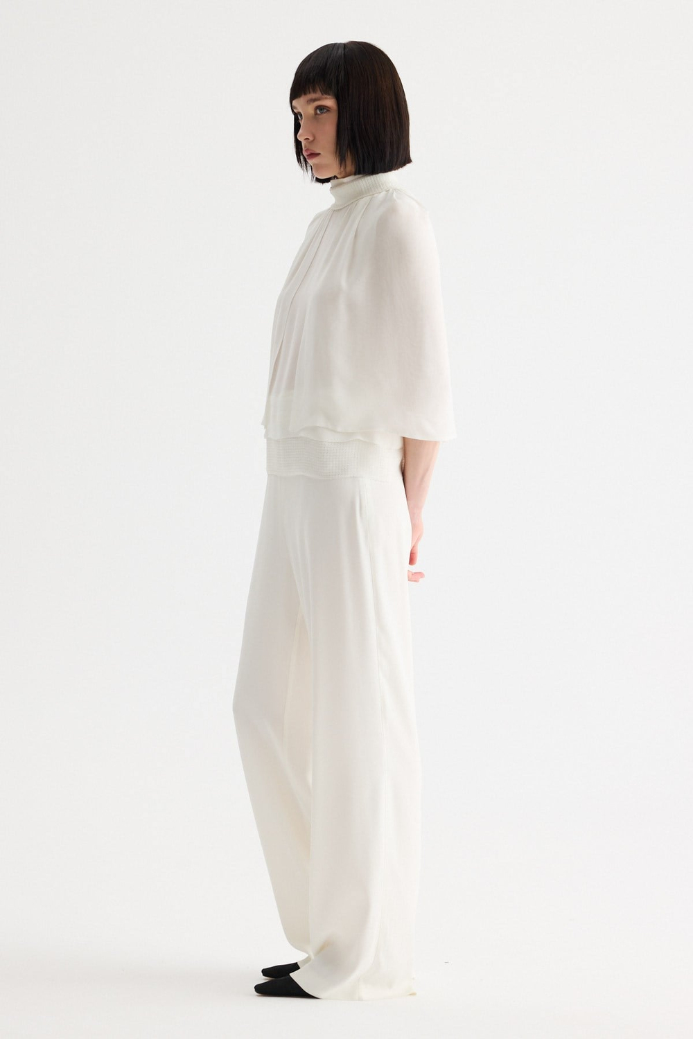 Straight-cut Trousers İn Crepe And Anver Stain Ivory