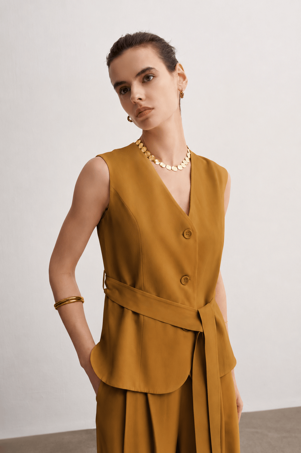 VEST