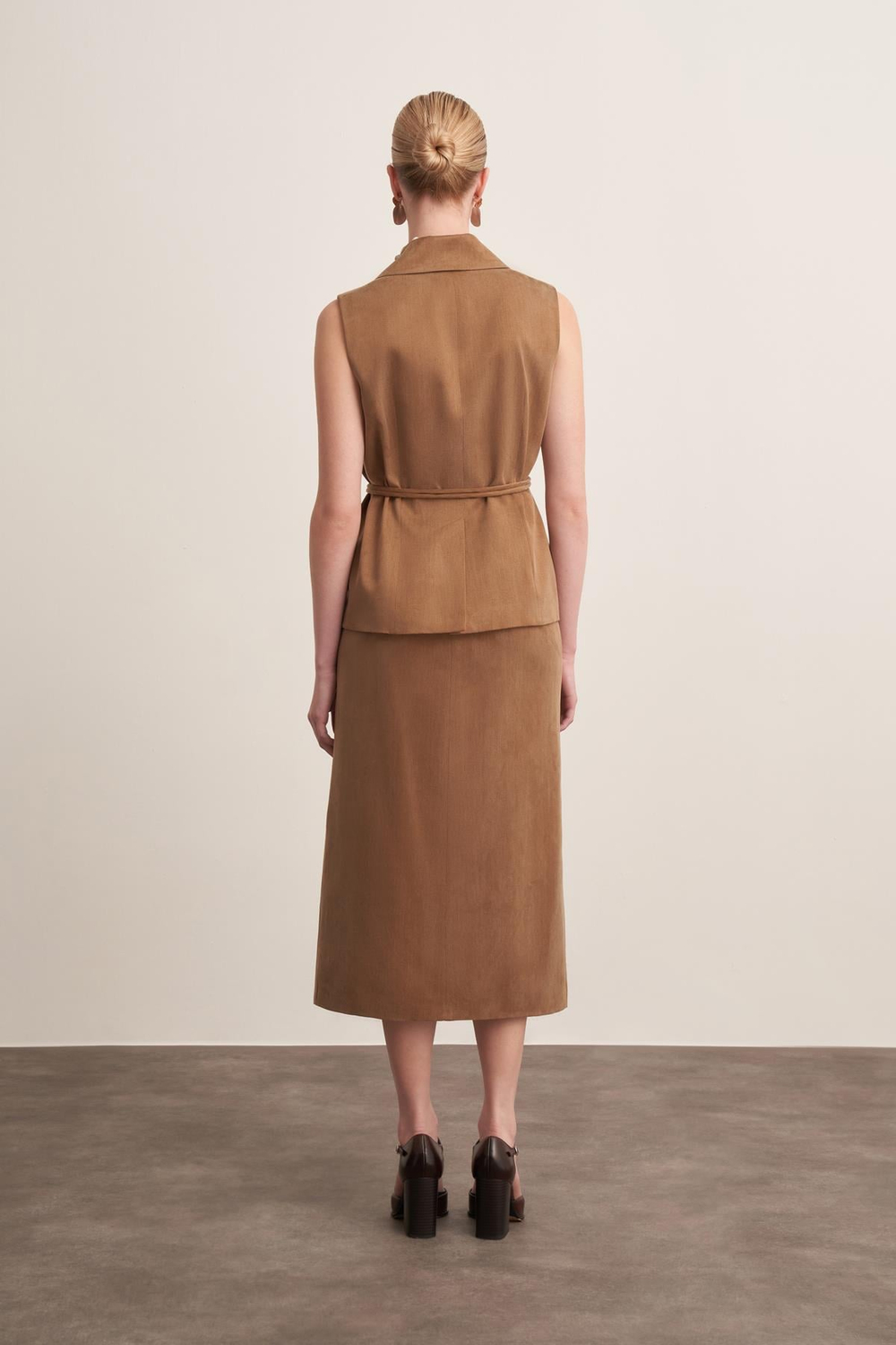 VEST