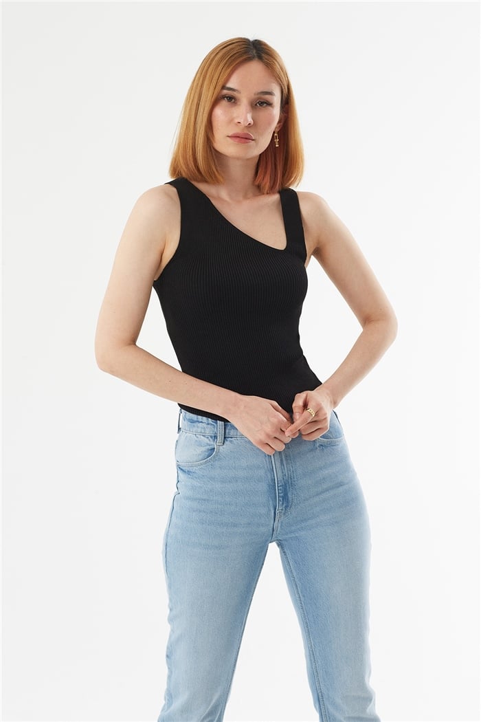 Avrile Asimetrik Yaka Atlet  SİYAH  A92095-S
