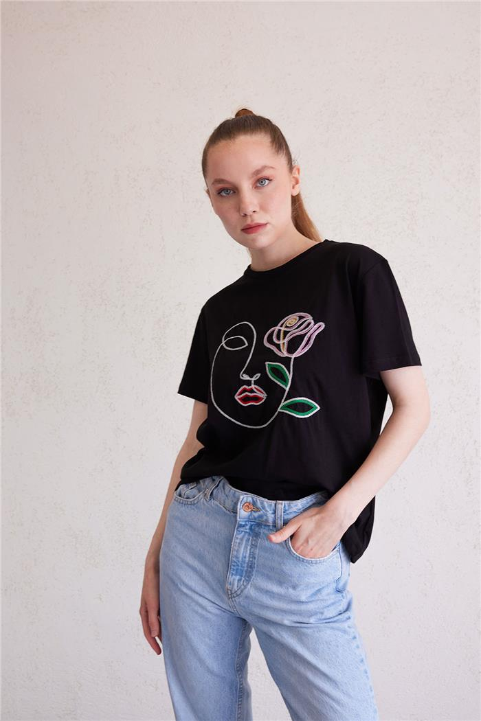Avrile Kadın Nakışlı Kısa Kollu T-Shirt SİYAH MA23-1021