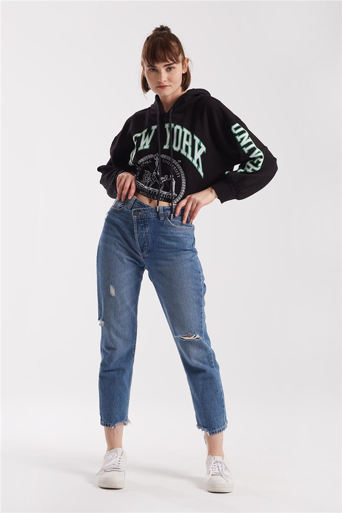 Nisan Baskılı Kısa Sweatshirt  SİYAH  N21-1254