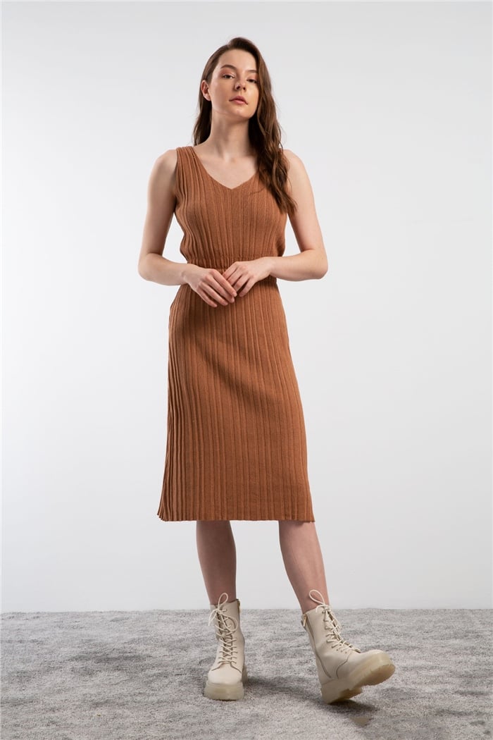 Nisan V Yaka Gipeli Triko Elbise  CAMEL  TT2547-S