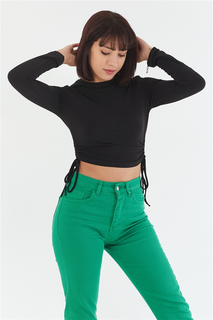 Nisan YAN BİYE DETAYLI BLUZ  SİYAH  N22-1353