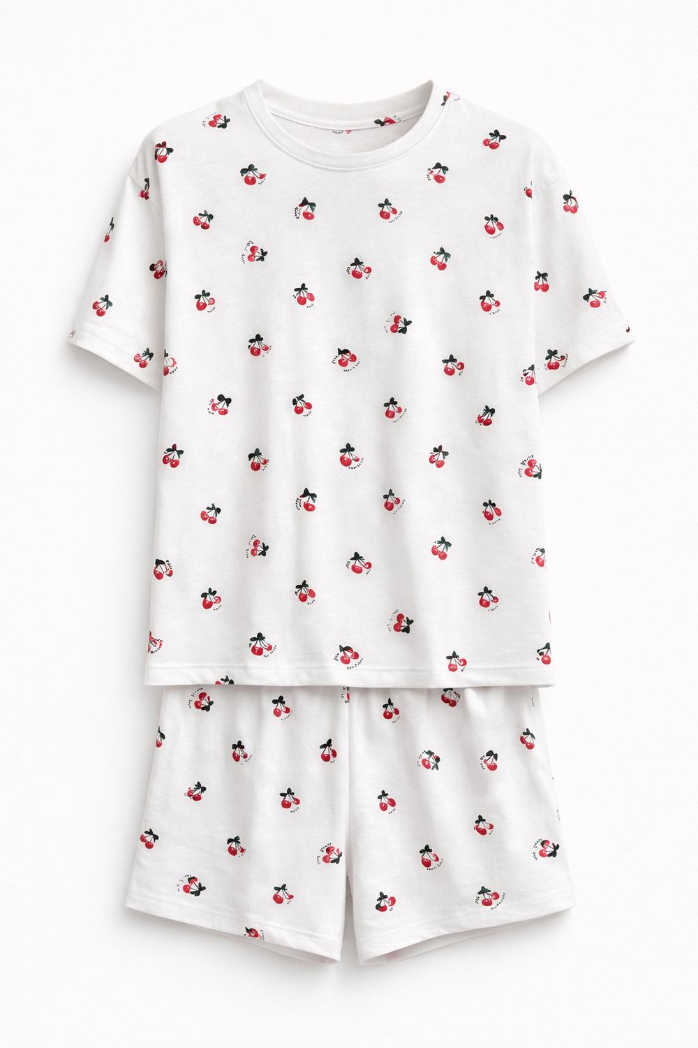 Beyaz Vişne Desenli Şort Pijama Takım